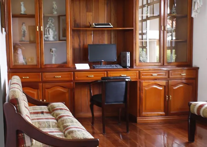 Villa Emilia Hostal